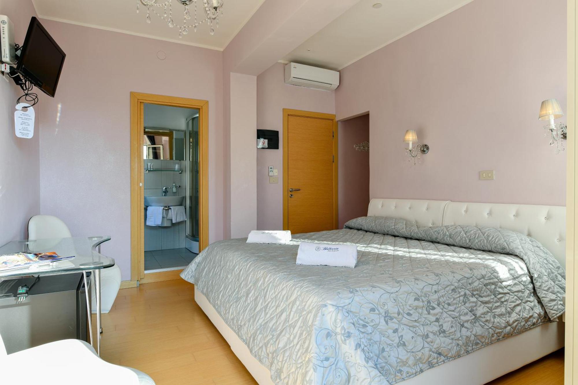 Blumarin Hotel Lido di Jesolo Exterior photo